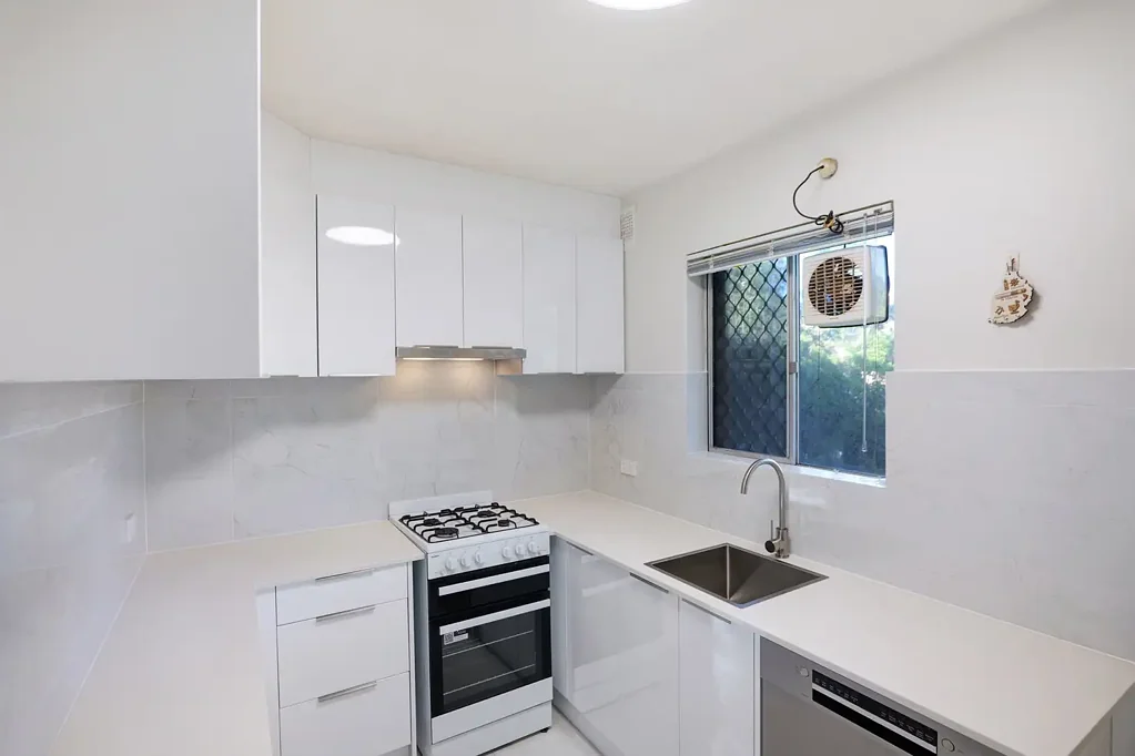 REFURBISHED & READY TO MOVE IN!