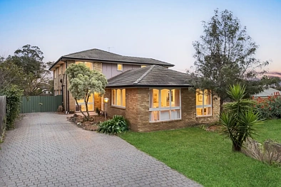 Sunbury 5Habitaciones A Rare Family Haven with Exceptional Development Potential on 1,351sqm