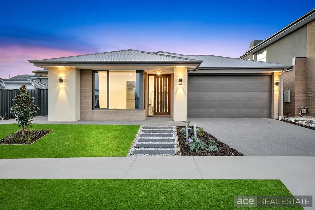 Werribee 4Zimmer Contemporary Elegance Offering Style, Space & Sophistication