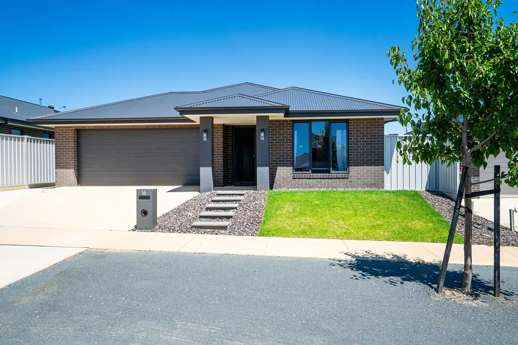 16 MARGARET COURT DRIVE, Baranduda, VIC 3691