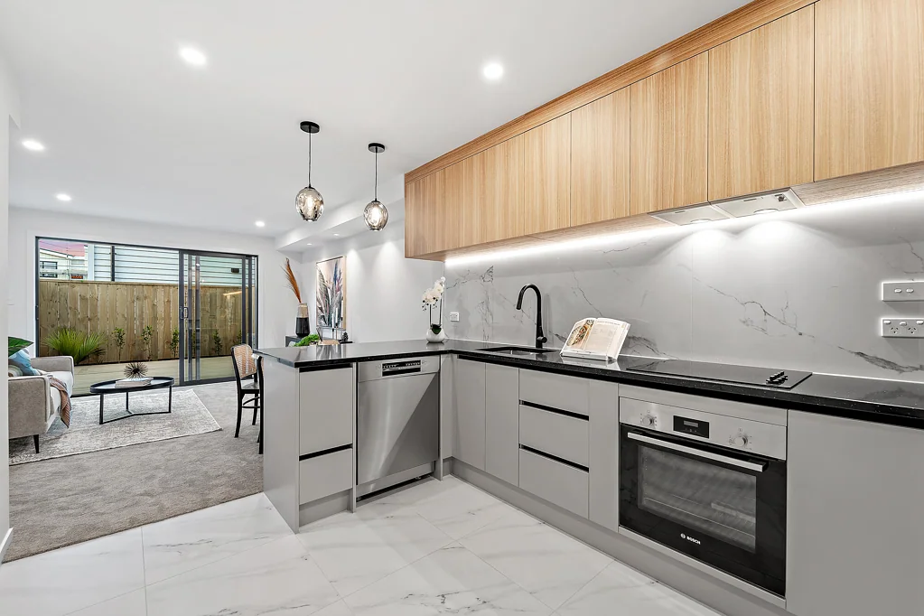 Henderson 2房  Two Investment Gems - One Golden Opportunity!