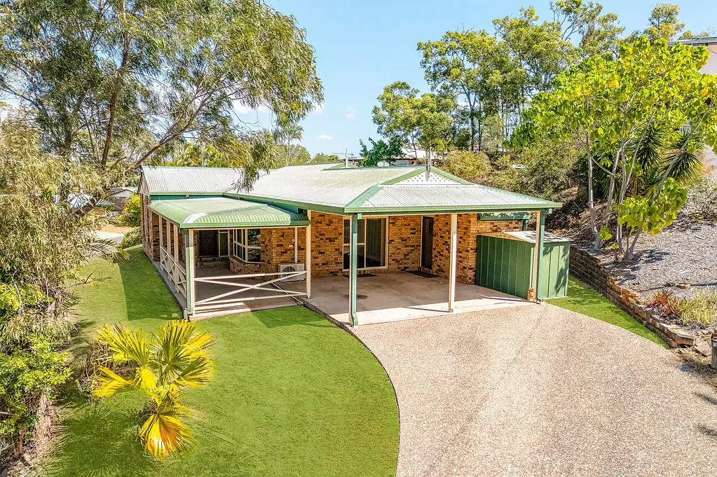 17 Aquarius Street, Clinton, QLD 4680