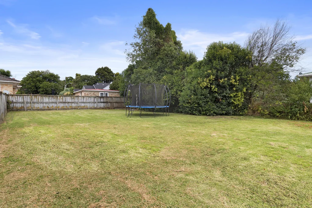 Pukekohe Under Contract.