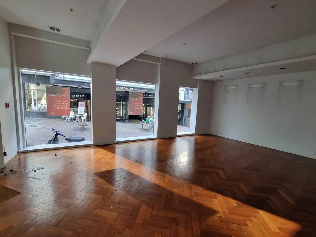 Auckland Central BUSY HIGH-PROFILE CORNER SITE