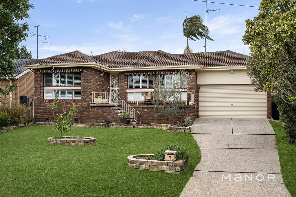 Kellyville 4ਬੈੱਡਰੂਮ Kellyville Village Lifestyle Awaits
