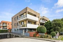 10/328 Woodville Road, Guildford