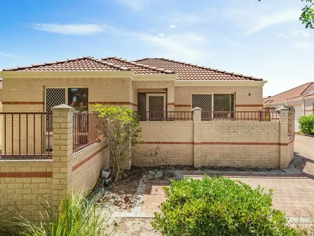 6/12 Arthur Street, Cannington, WA 6107