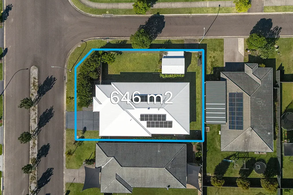 Cooranbong 4ห้องนอน Corner block with side access and shed
