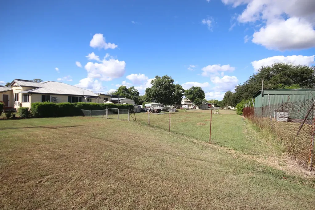 35 Bouverie Street, Mundubbera, QLD 4626