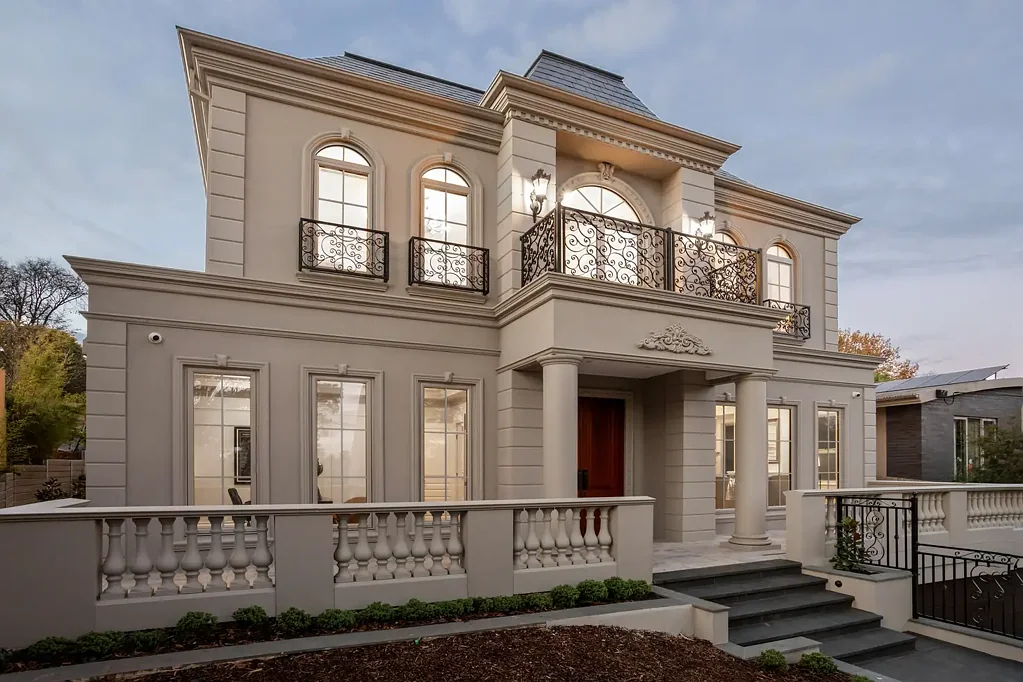 Balwyn North 5બેડરૂમ Resort-Style Grandeur and Family Excellence in the Balwyn High School Zone