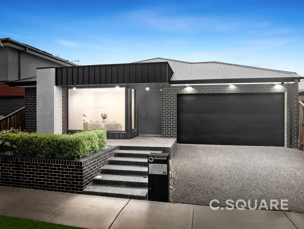 Mickleham 4 Bedroom LUXURIOUS | 2 LIVINGS | TOP INCLUSIONS