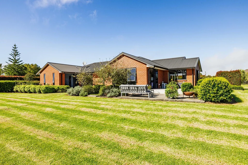 Kerikeri 4ห้องนอน Immaculate lifestyle property  - must be sold!