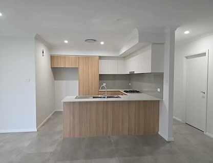 40B Edensor Rd,, Cabramatta West, NSW 2166, 4房, 2浴, 整租独立别墅