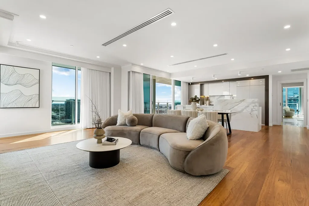 Adelaide 4 Slaapkamer Luxury Living Elevated - Grand Sub-Penthouse in the Heart of the Market Precinct!