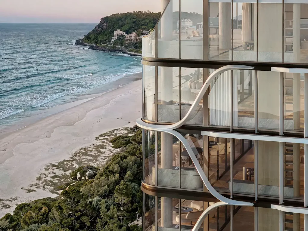 Burleigh Heads 4房  Limited Full-Floor Beachfront Residences
