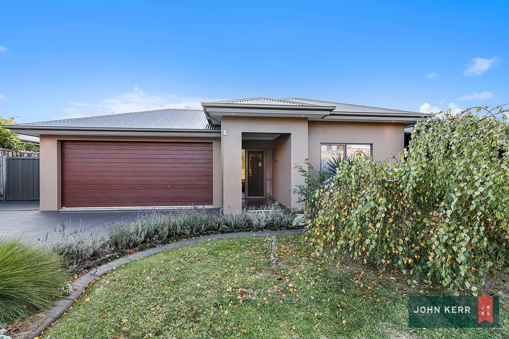 Trafalgar 4 Bedroom ELEGANT SINGLE LEVEL HAVEN