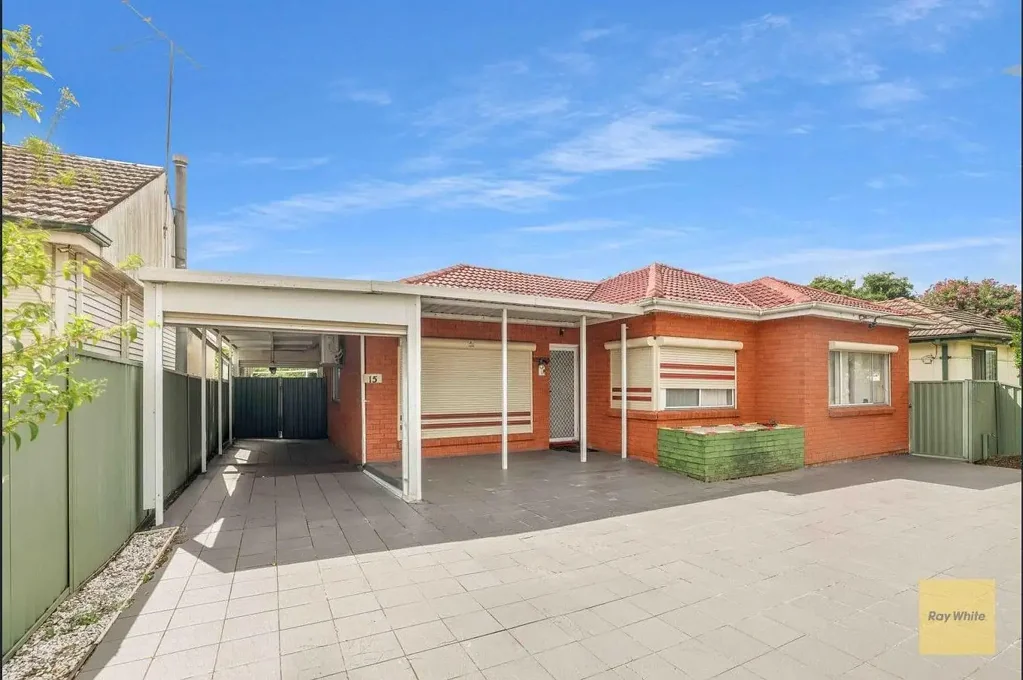 5 Bedroom Family Home