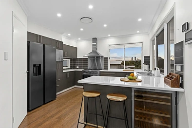 4 Morgan Street, Norman Park, QLD 4170, 5房, 3浴, House
