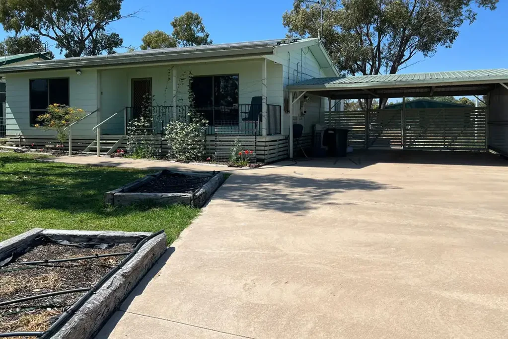 Lightning Ridge 2Moenga 19 Fantasia Street, Lightning Ridge