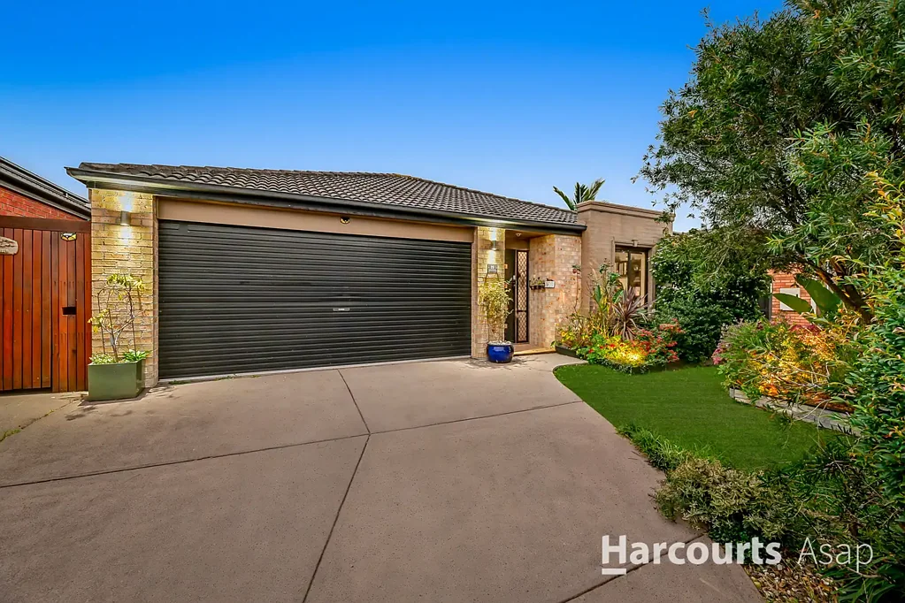 15 Osmington Circle, Narre Warren South, VIC 3805