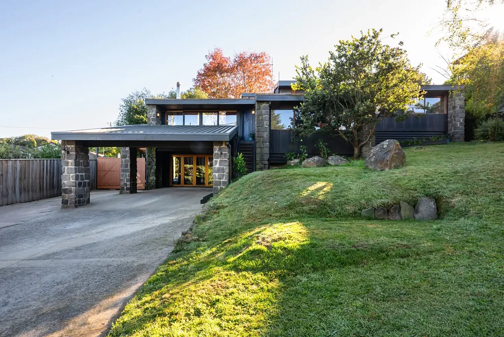 Daylesford 3房  A Modernist Home Shaped By Land And Light