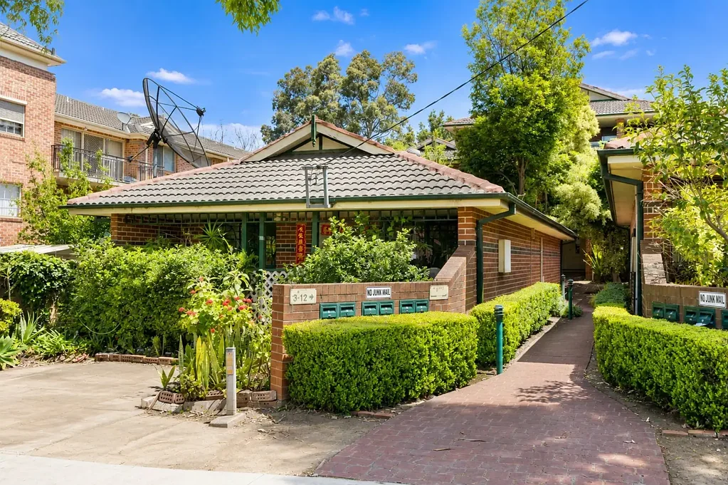 Prime location within walking distance to Parramatta Westfield  and station.