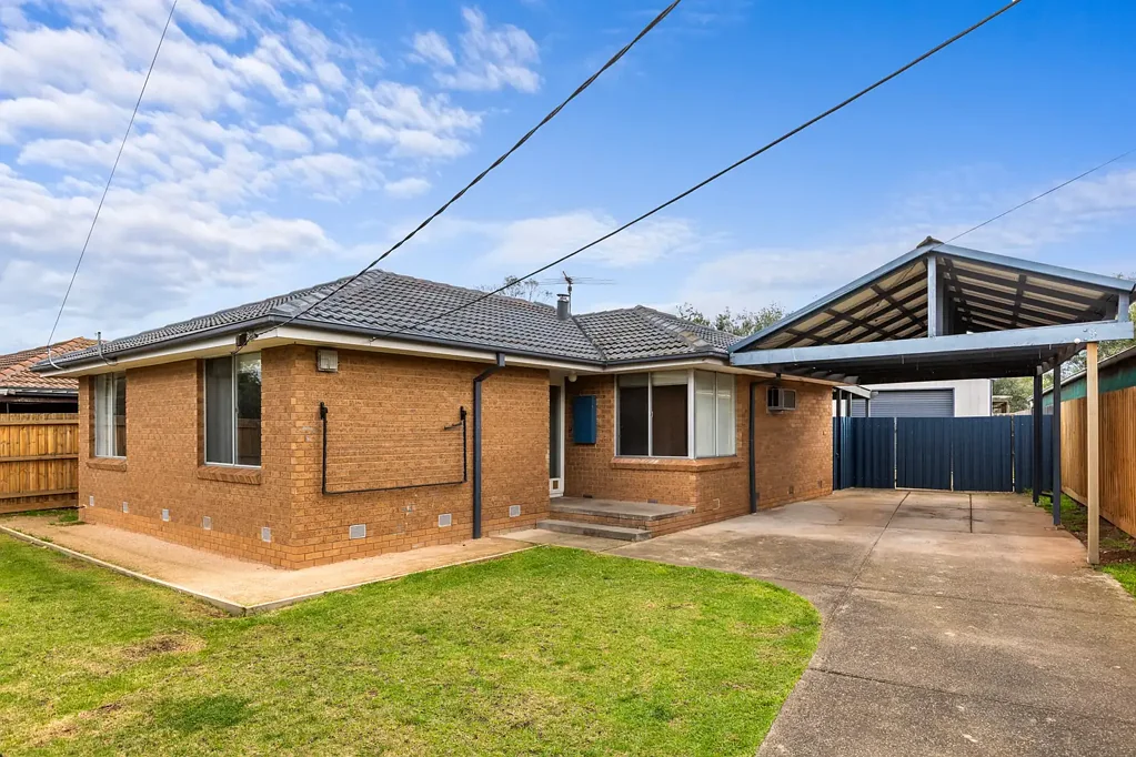 MORE THAN JUST A HOME - SPACE & PRIVACY!