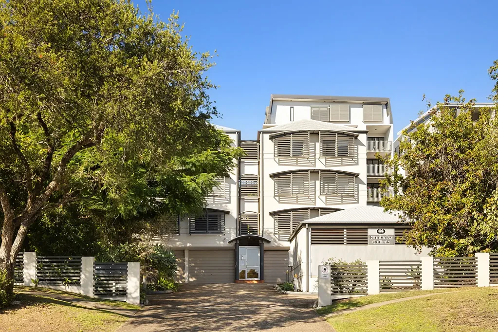 Indooroopilly 2房 轻松生活，非凡便利 Effortless Living with Exceptional Convenience