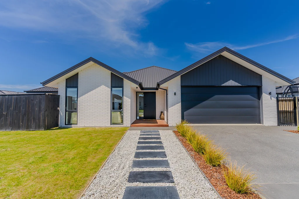 Halswell 4部屋 Modern Elegance Meets Tranquil Living