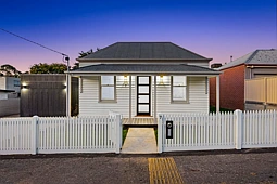 7 Napier Street, Black Hill
