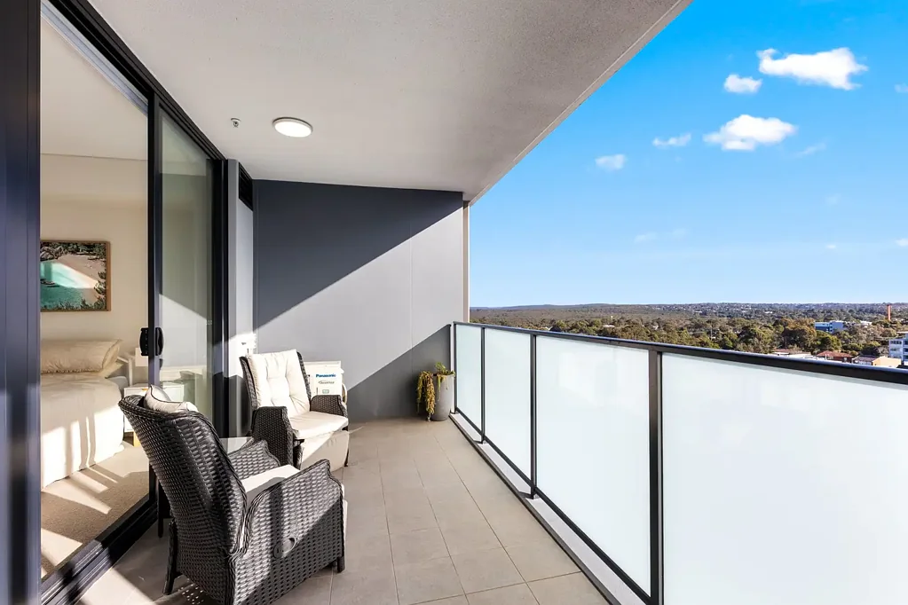 Kirrawee 2 Bedroom Contemporary Living