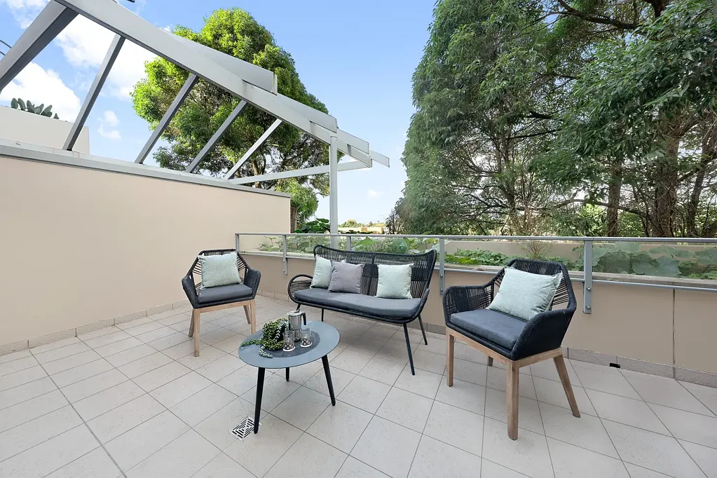 Chatswood 2 Slaapkamer Generous 128 sqm Apartment with Superb Indoor-Outdoor Living