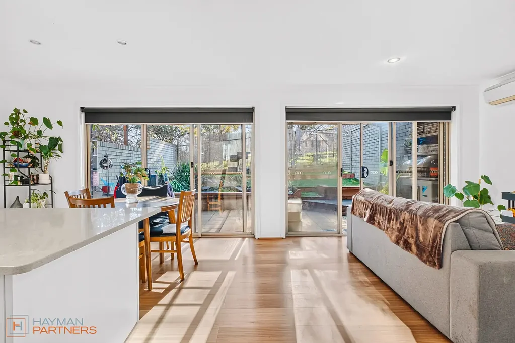 Modern Apartment Living in the Heart of Mawson