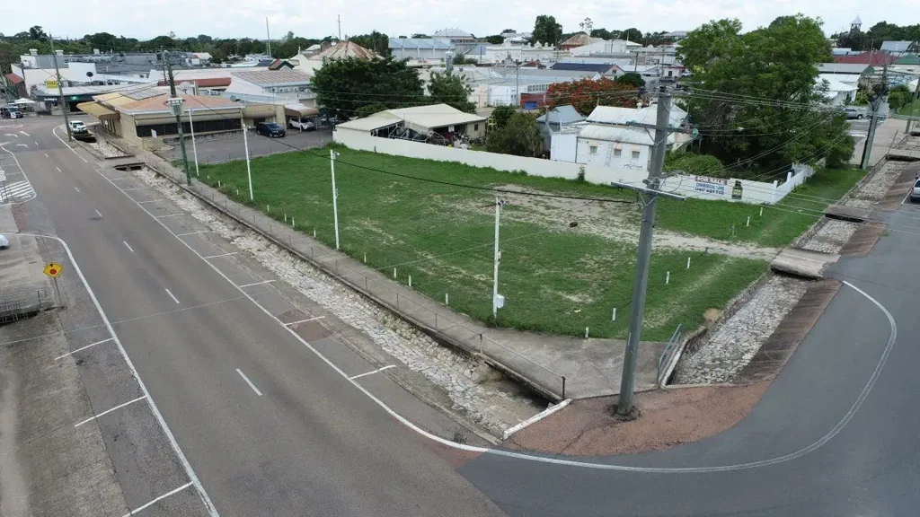 Charters Towers City DEVELOPMENT OPPORTUNITY - 1,189m2