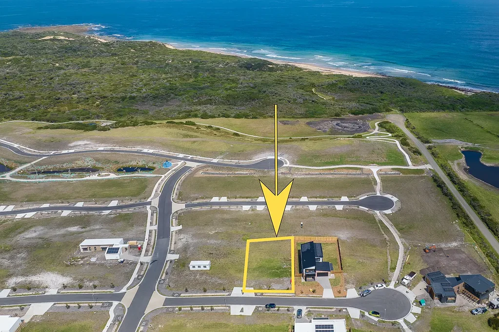 Cape Paterson  " AVAILABLE STUNNING WATER VIEWS AND SUSTAINABLE LIVING"