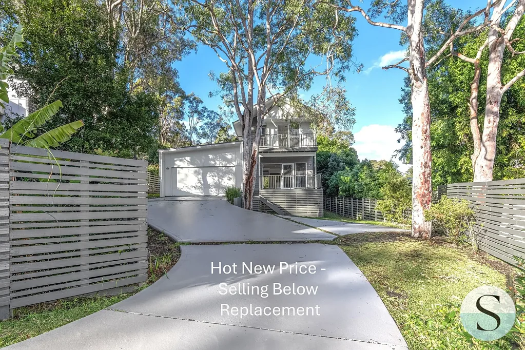 Murrays Beach 4침실 Freshly Painted Inside & Out, Light Filled Home, Fabulous Off Street Parking for Your Boat, Van or Motorhome, Big 2 Car Garaging, Big Private Backyard