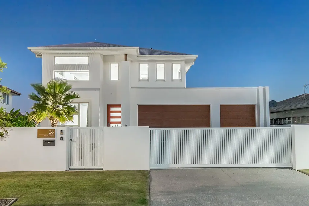26 Santabelle Crescent, Clear Island Waters, QLD 4226
