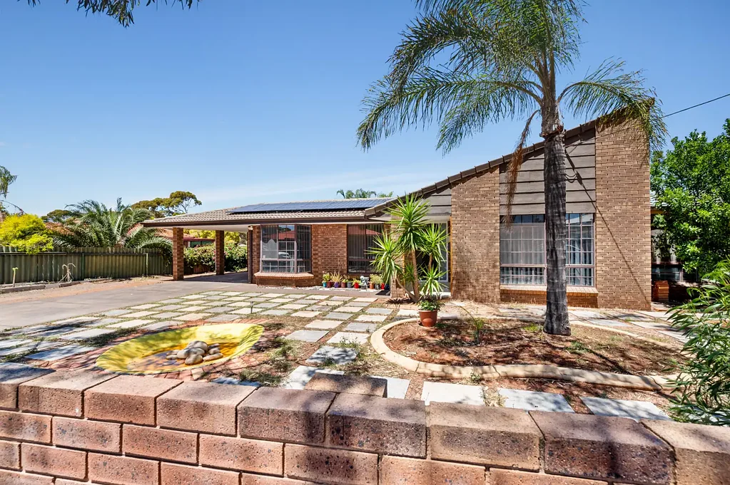 5 Kirwan Court, Hannans, WA 6430