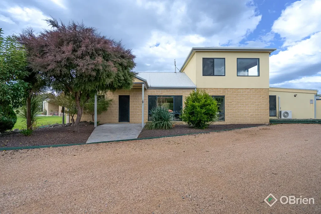 Metung 3房  Tranquil Lifestyle Property on Picturesque Tambo Boulevard
