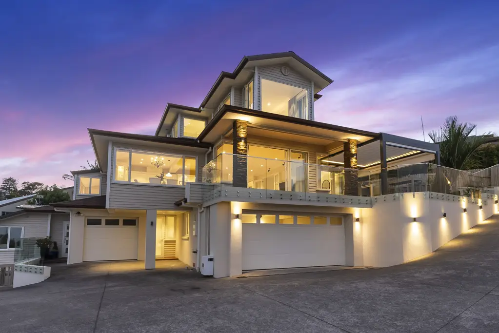 Mellons Bay 6部屋 Masterpiece Home - Owner Says Sell!