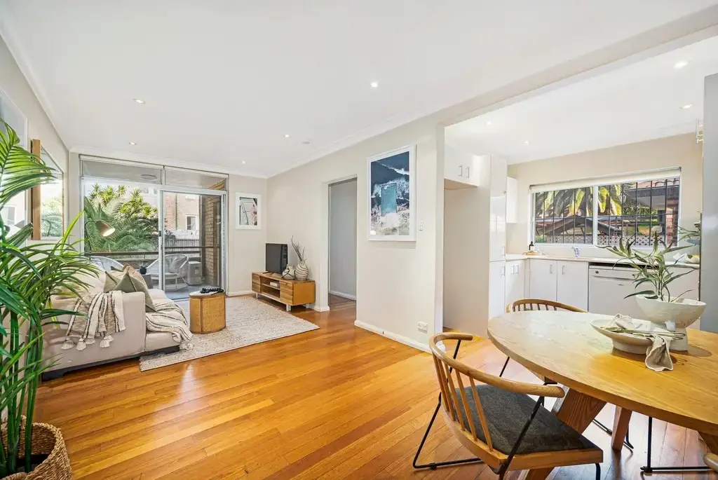 Spacious Coastal Lifestyle Apartment in the Heart of Bondi Beach