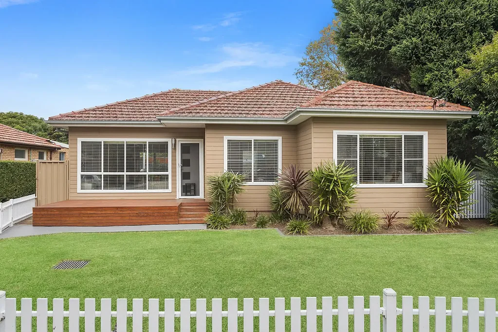 16 Layden Avenue, Engadine, NSW 2233