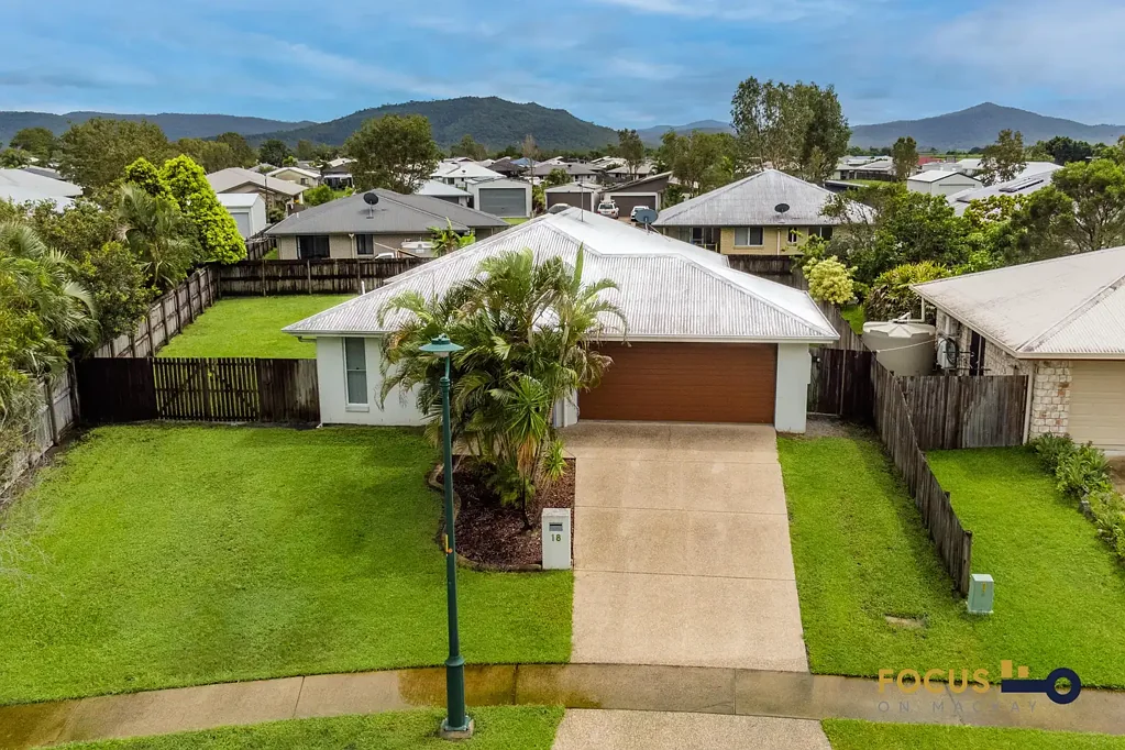 18 Amelia Drive, Mirani, QLD 4754
