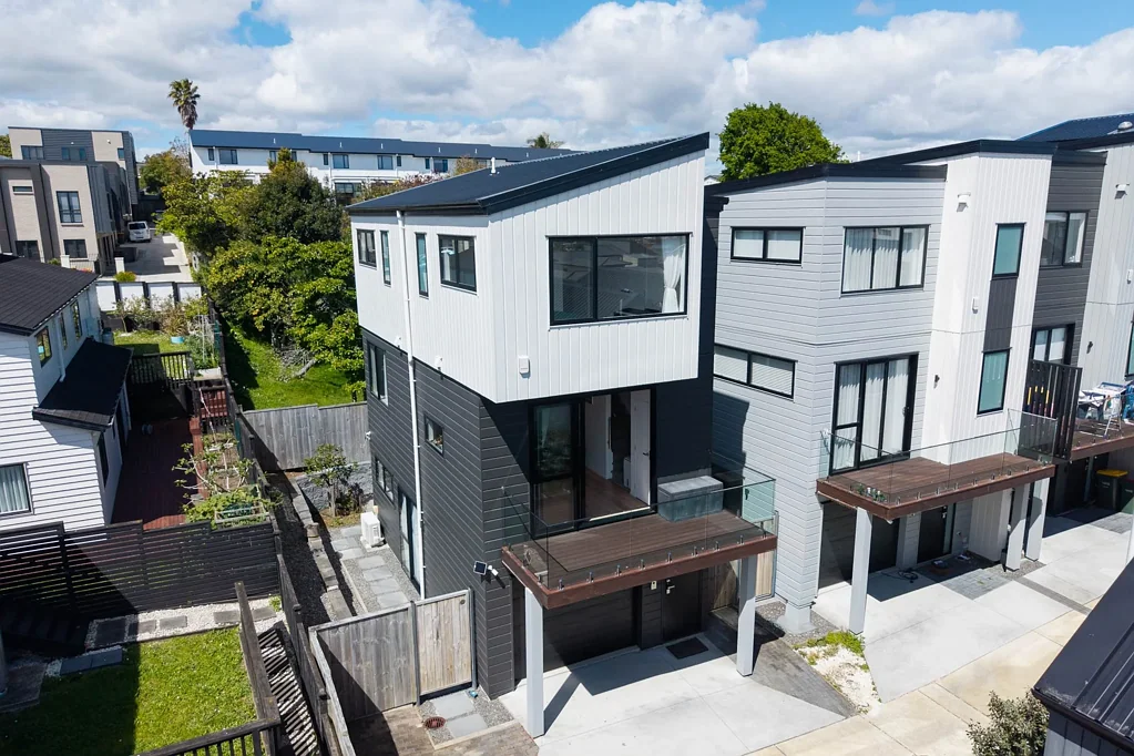 8/14 Ayr Road, Pakuranga