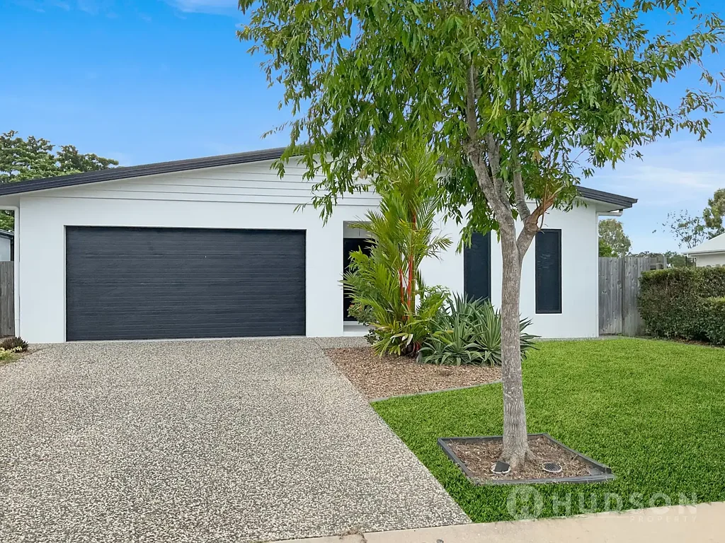 Rosslea 3房  INVESTOR GOLD, LONG LEASE. RENT $800PW, BACKING ON TO TOWNSVILLE GOLF COURSE.