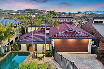 Bateau Bay 5 Bedroom Premium coastal living with panoramic ocean and district views
