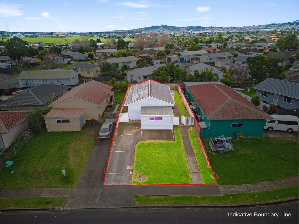 Flat Bush 3Habitaciones Vacant & Endless Potential – A Renovator's Dream!