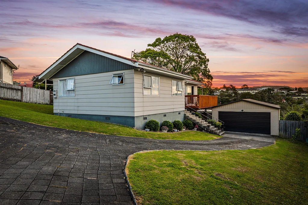 11 Seakens Way, Glen Eden, Waitakere City, Auckland