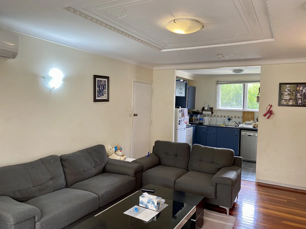 Tidy & Convenient 2-Bedroom Unit with Internal Access Garage