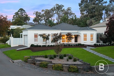 East Bendigo 4Zimmer GRAND FAMILY LIVING IN BENDIGO'S MOST SOUGHT-AFTER ADDRESS